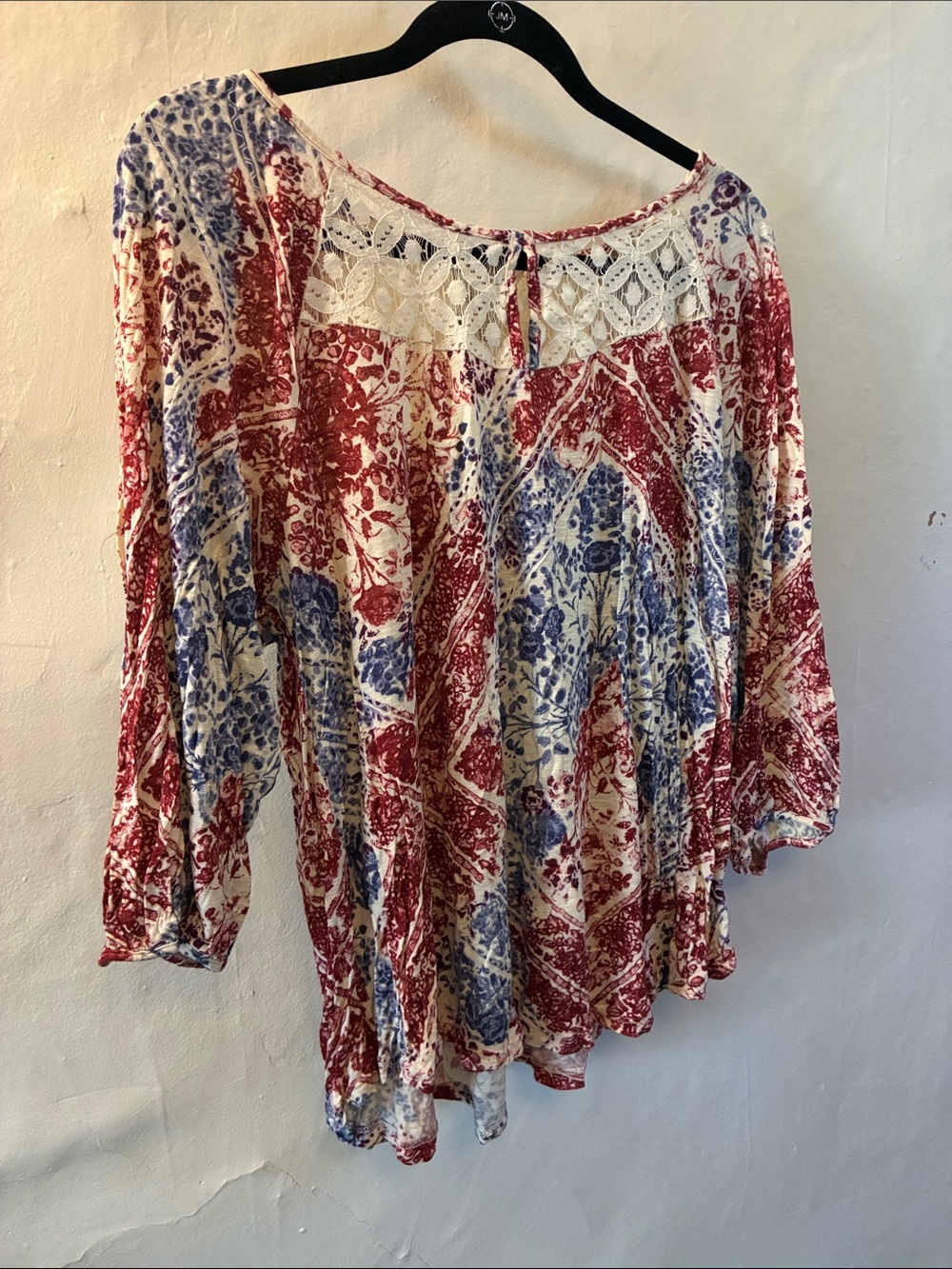 Adorable lace eyelet comfy top